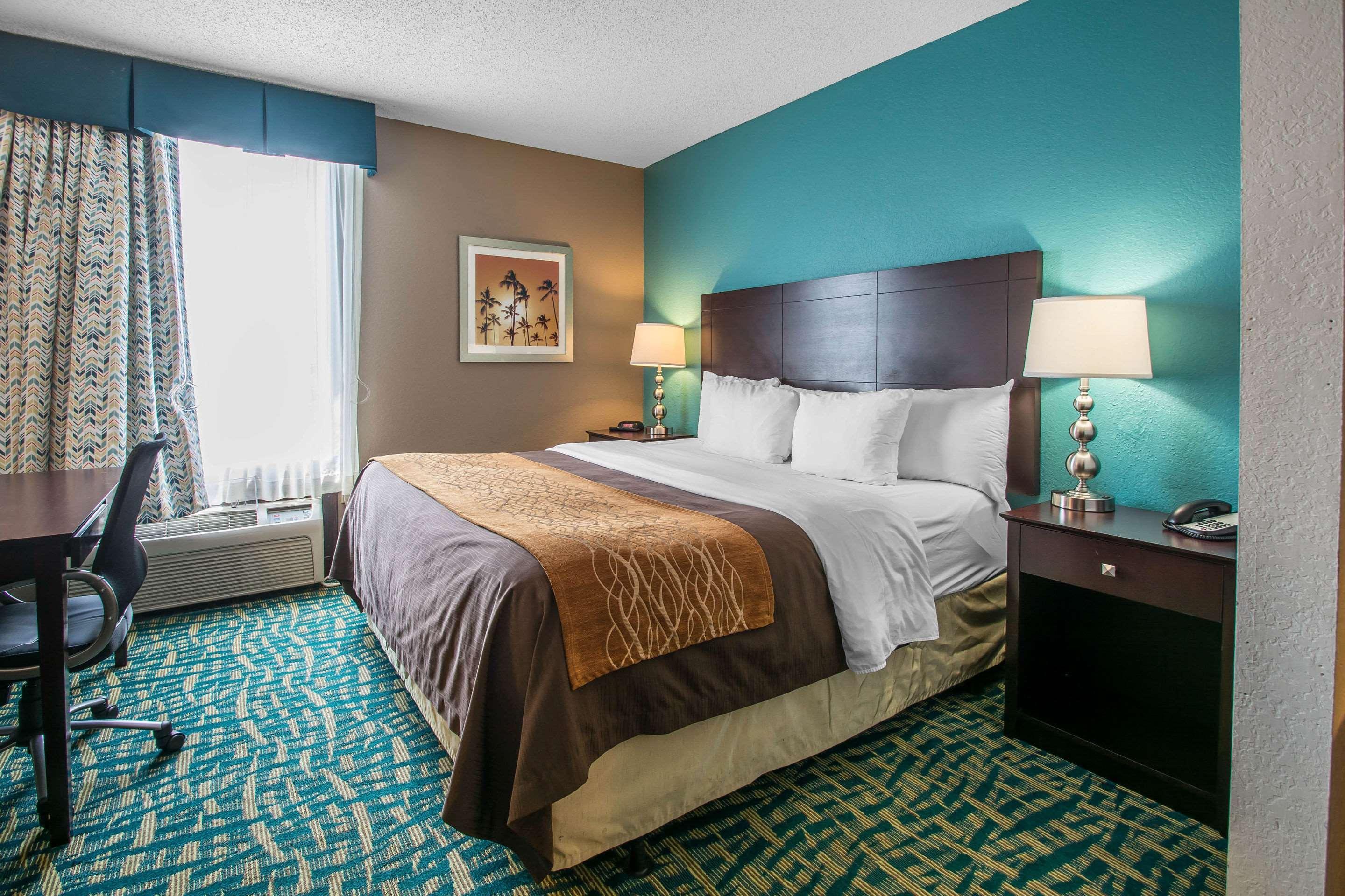 Comfort Inn & Suites Fort Lauderdale West Turnpike Lauderdale Lakes Экстерьер фото