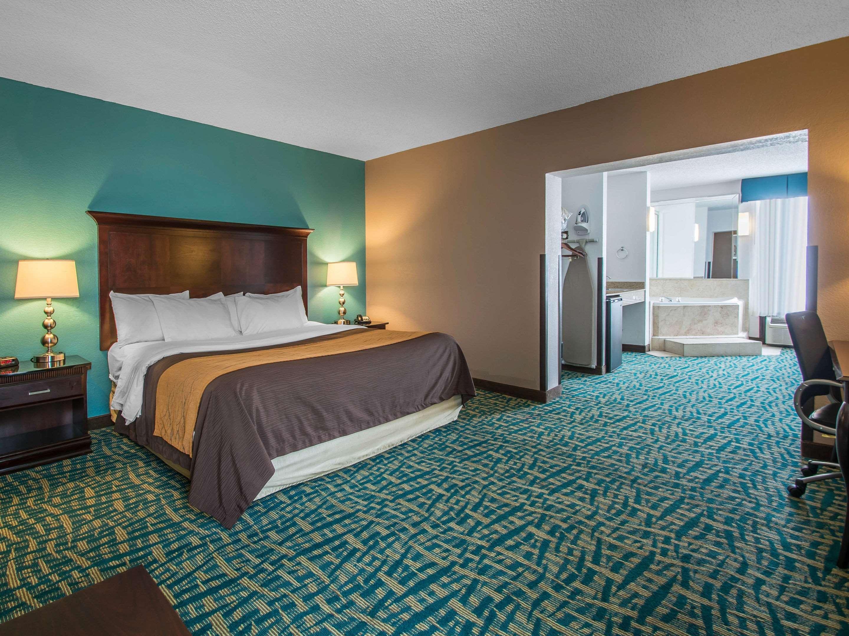 Comfort Inn & Suites Fort Lauderdale West Turnpike Lauderdale Lakes Экстерьер фото