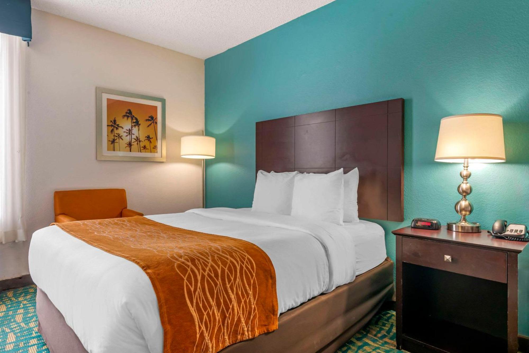Comfort Inn & Suites Fort Lauderdale West Turnpike Lauderdale Lakes Экстерьер фото