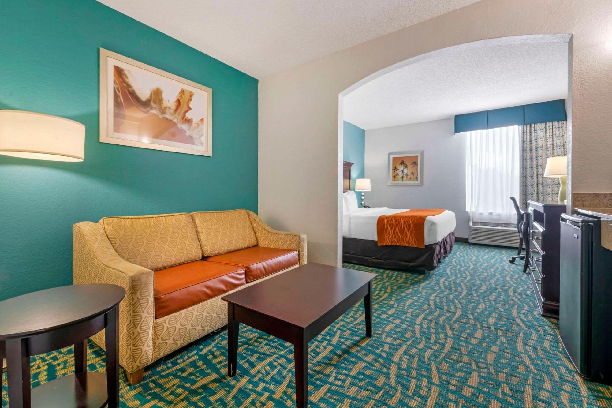 Comfort Inn & Suites Fort Lauderdale West Turnpike Lauderdale Lakes Экстерьер фото